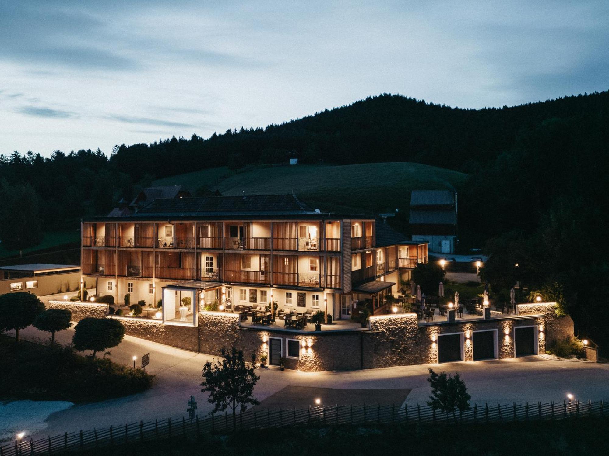Hotel Muhr Pöllauberg Extérieur photo